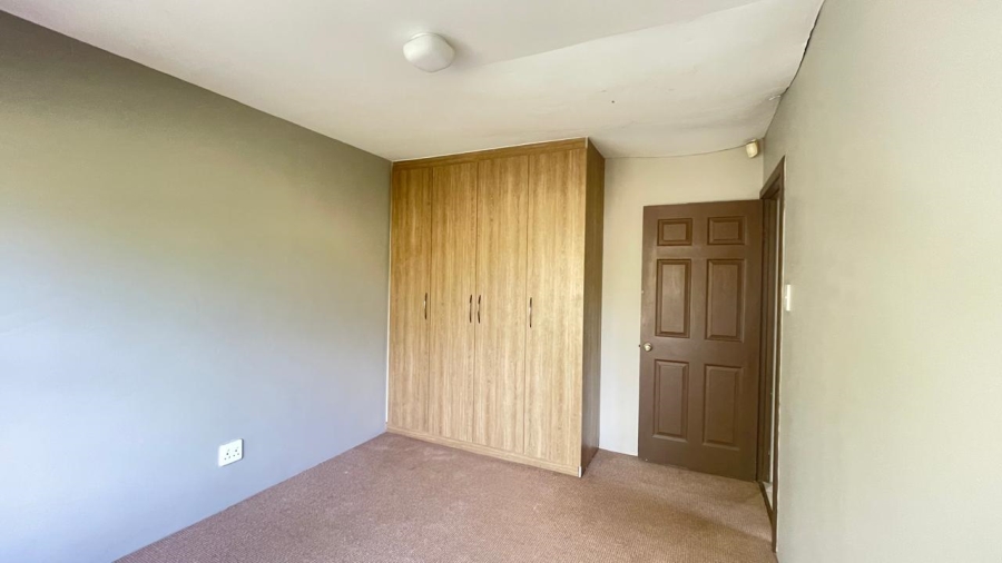 4 Bedroom Property for Sale in Blue Bend Eastern Cape
